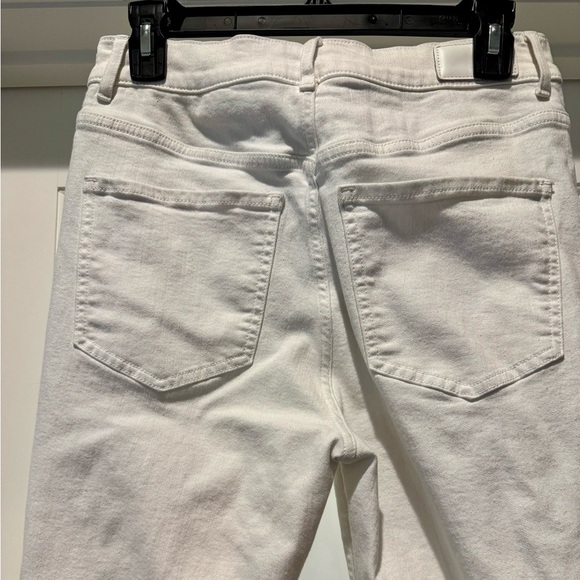 EXPRESS Slim Super High Rise Denim Perfect Size 8R  White Straight Leg Jeans - Picture 8 of 17